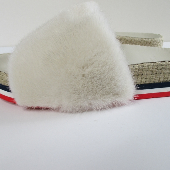 MONCLER Evelyn fur sandal slide size 39 NIB RARE - Picture 3 of 11